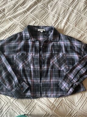 Cropped flannel shirt